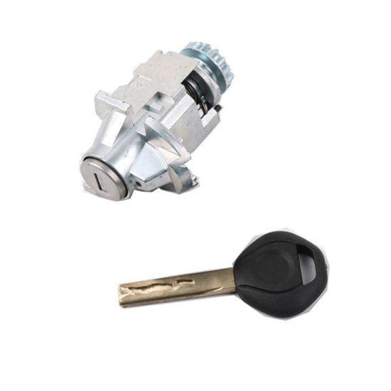 BMW F-serie, linker portierslot met sleutel. Sleutelblad: HU92